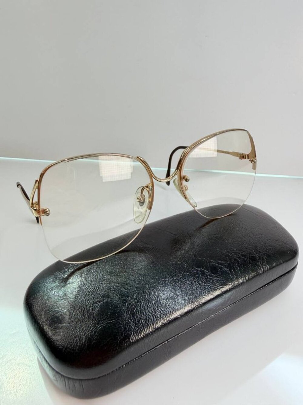 Vintage Goldflash by Luxottica Rimless Eyeglasses – Made in Italy